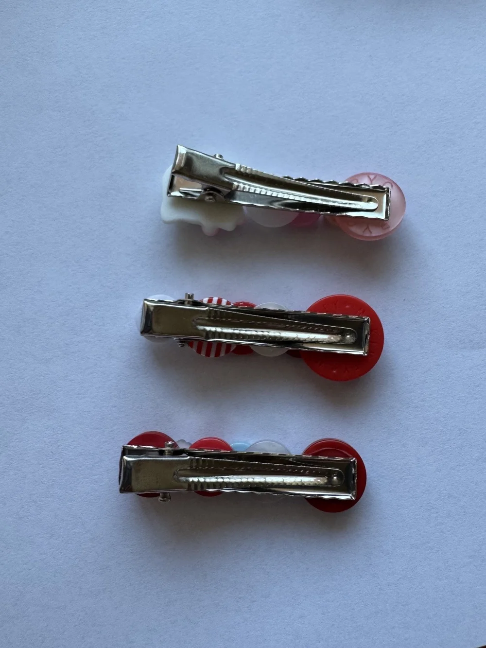 Hello Kitty Button Hair Clip Set – Pink, Red, White & Blue